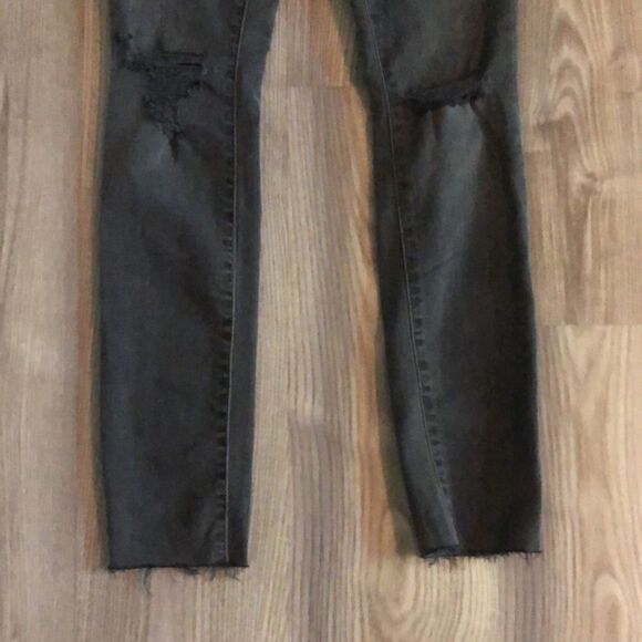 MADEWELL CURVY HIGH RISE SKINNY JEAN IN BLACK SEA- FADED GRAY WASH SIZE 24 - Picture 5 of 10